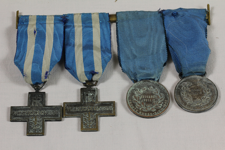 croce di guerra 
medaglia al merito